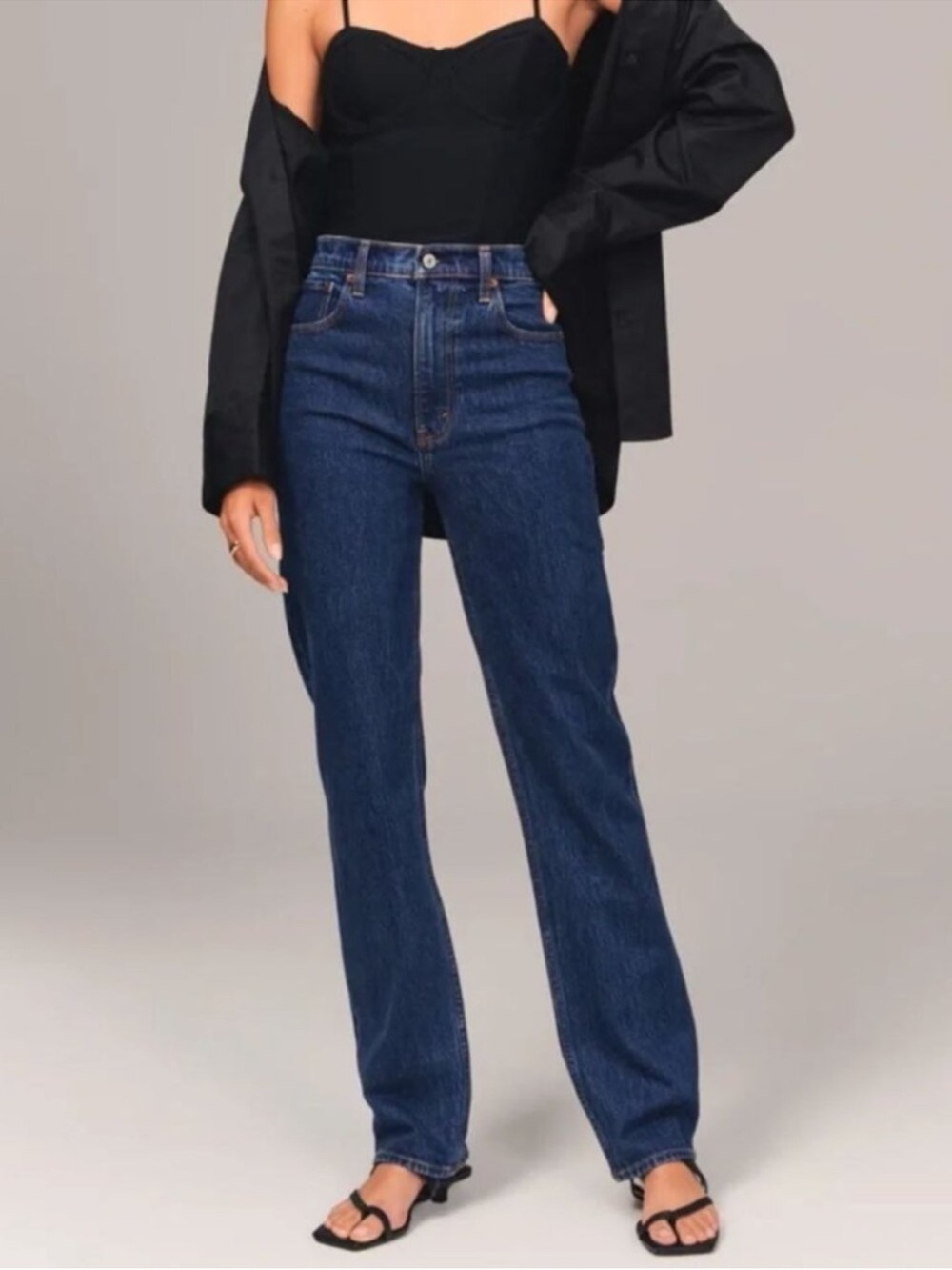 Abercrombie & Fitch ‘90s Straight Ultra High Rise Jeans Dark Wash Size 2